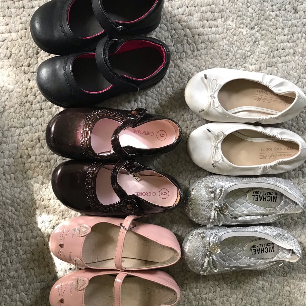 bundle of girls shoes (6)